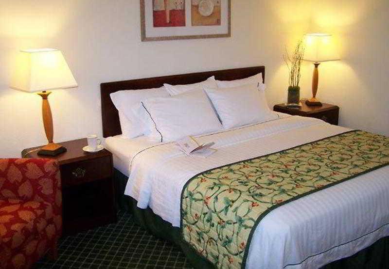 Hotel Fairfield And Memphis